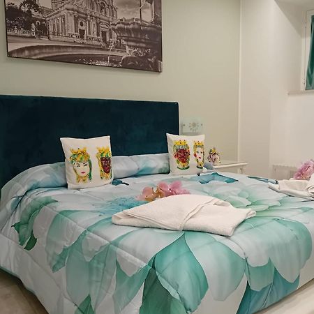 Bed and Breakfast Al Punto Giusto Катанія Екстер'єр фото